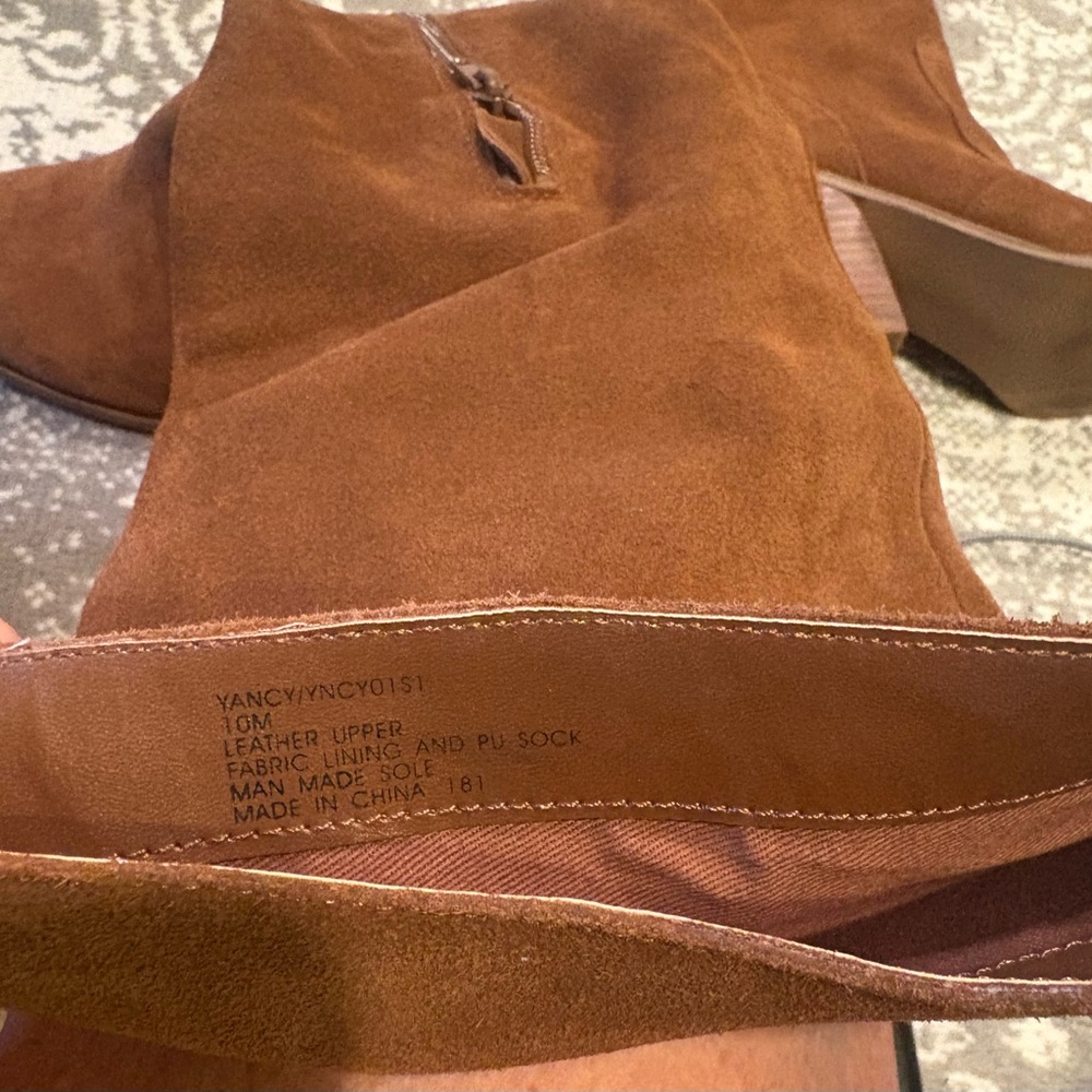 Steve Madden “ Yancy” Tan knee high, Heeled Boots - Picture 9 of 9